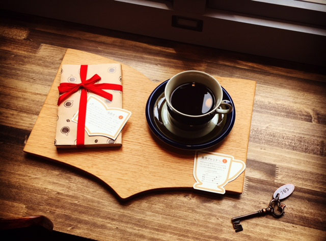 書與咖啡的完美組合！東京充滿特色的 BOOK Cafe 咖啡廳 5 選