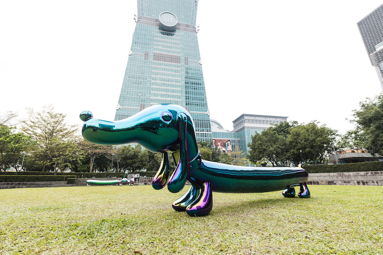 2019粉樂町無牆美術館開展！100色彩計劃、漂浮羽毛、金屬拉皮狗長凳等10組展品驚喜登場！