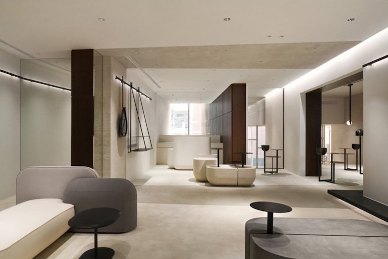 Nendo 出手的箱型堆疊特殊建築！咖啡廳、畫廊、酒吧盡收的代官山簡約商業空間