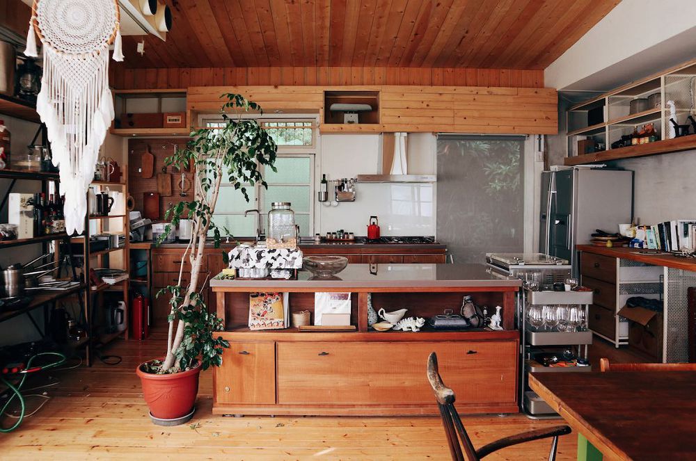 親手改造 50 年北投山野的荒廢老宅！LIGHT HOUSE 主理人葉士豪的木質綠意複合工作室