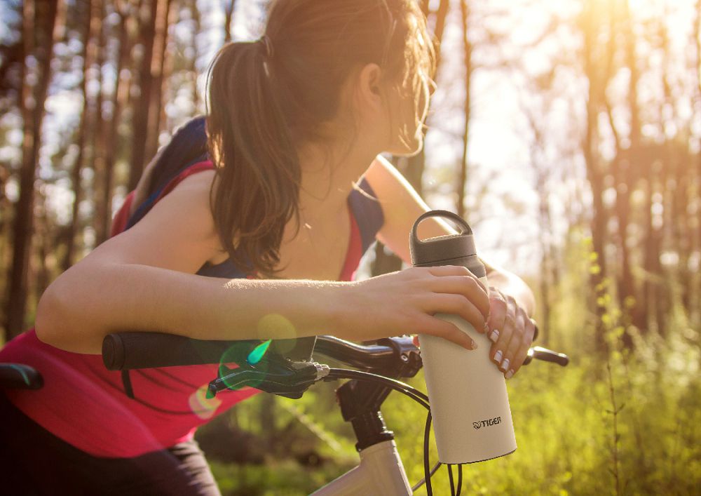 戶外露營必備!日本虎牌MCZ-S抗菌保溫保冷瓶 8款大自然色彩、輕量環保等亮點
