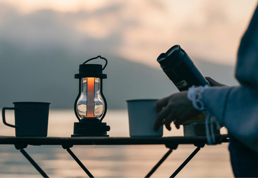 居家質感燈具！BALMUDA The Lantern露營燈如浪漫營火的多層次燈光