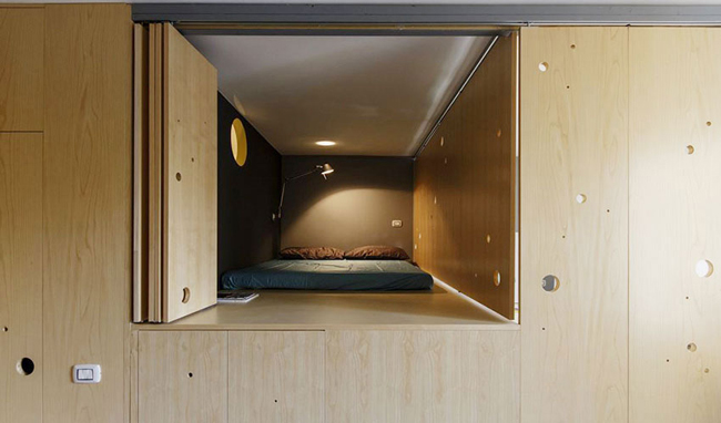 義大利 10 坪活動隔板系統收納公寓