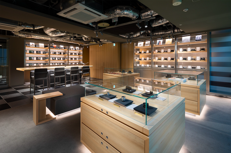 新宿「北村寫真機店」攝影迷天堂！結合相機專賣、咖啡、展覽的攝影殿堂
