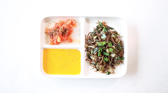 大啖前先深呼吸！世界首款家庭式昆蟲農場上桌