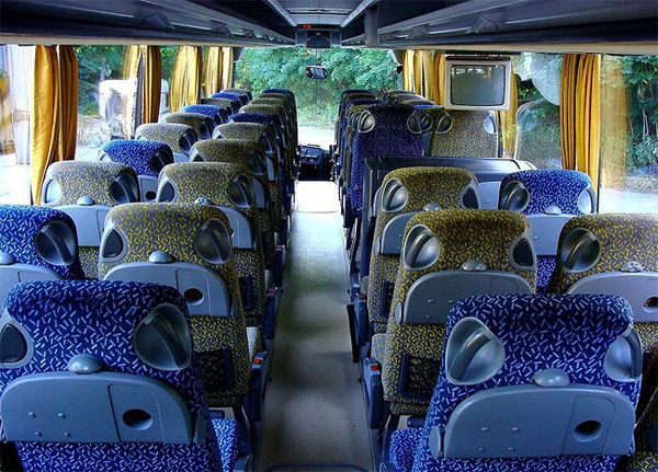 全世界都一樣醜設計：公眾交通工具座椅上的驚人圖案