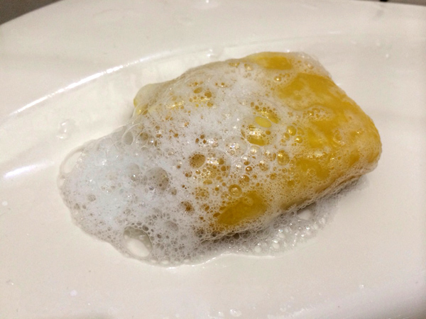 跟著自己一輩子的老皮，洗對了比洗香香重要《ARM&S》手工皂開箱