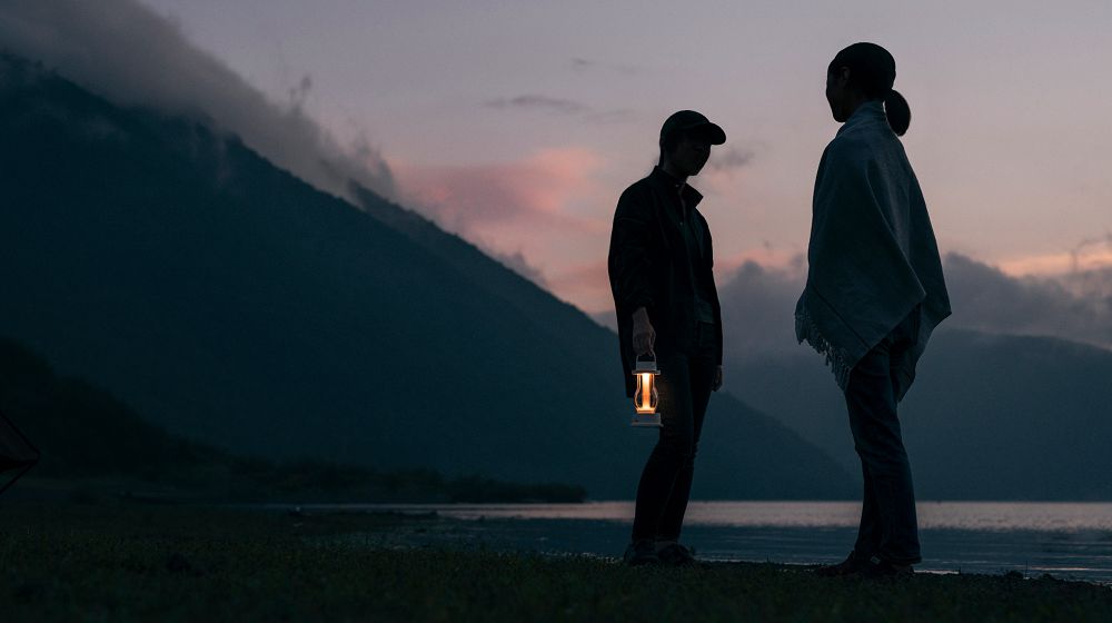 居家質感燈具！BALMUDA The Lantern露營燈如浪漫營火的多層次燈光