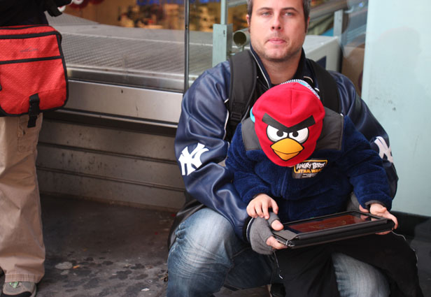 憤怒鳥真的飛到外太空去演星際大戰啦！