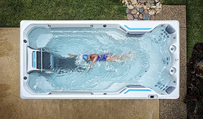 游泳選手專用大平台！美國 Endless Pools 無邊際游泳池