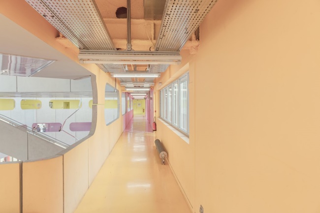 教室化身 PANTONE 世界！顏色就是你最佳的方向指引