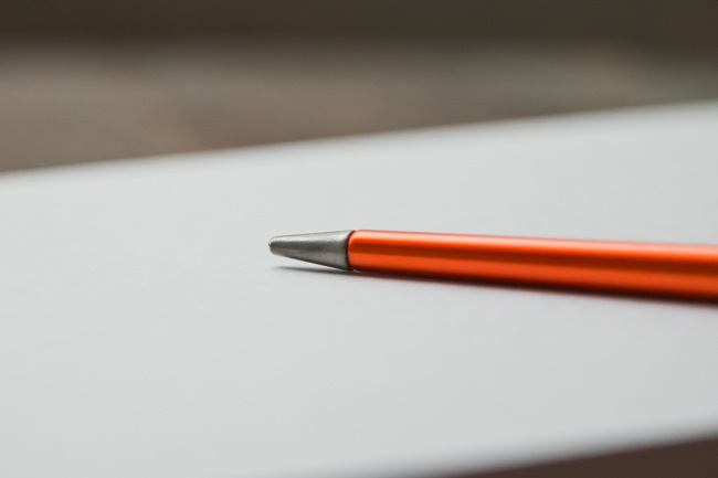 不用墨水也不用筆芯， Napkin 永恆無印筆帶你感受大藝術家的手感溫度