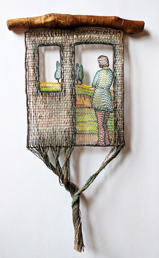 懸掛樹枝的飄逸蕾絲畫作，藝術家 Ágnes Herczeg 帶你一起想故事