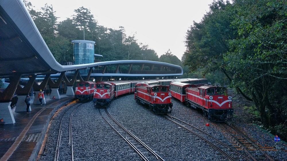 阿里山祝山車站改建新生！全台海拔最高車站屋頂設計融入雲霧繚繞山巒意象