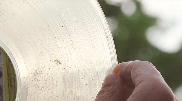 離開，聲音卻永在！英國 Andvinyl 把骨灰壓進黑膠唱片
