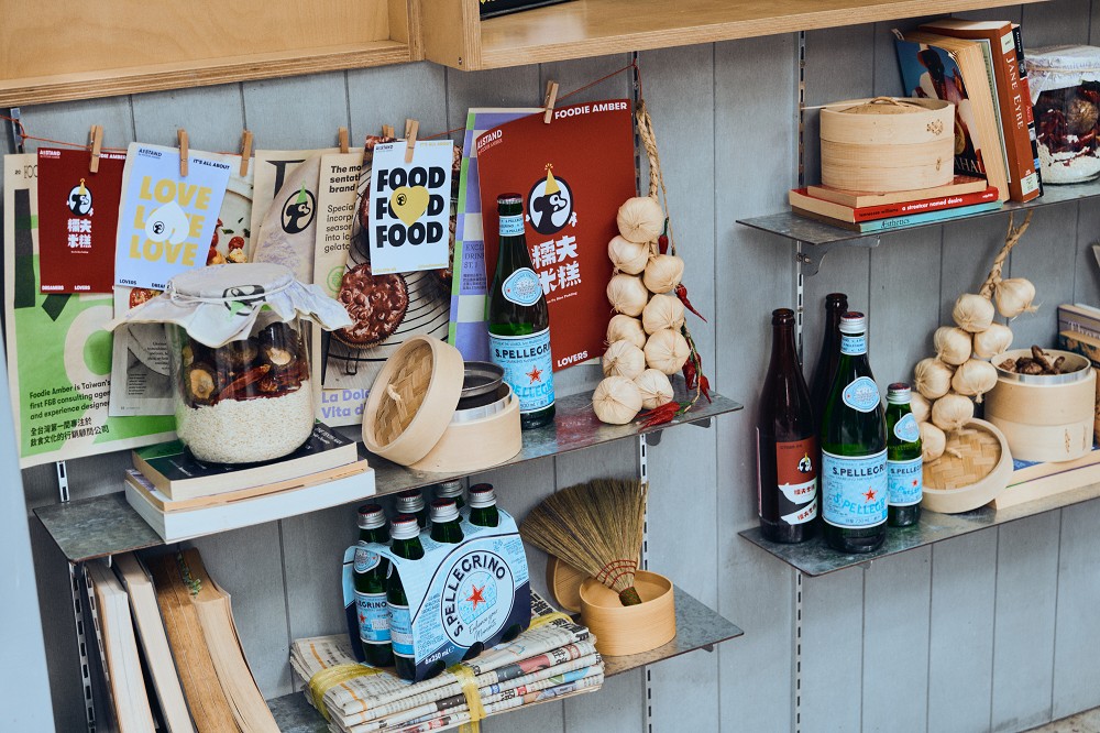 台北民生社區「A STAND」咖啡外帶店！聯名台南糯夫米糕推雙拼美食組合