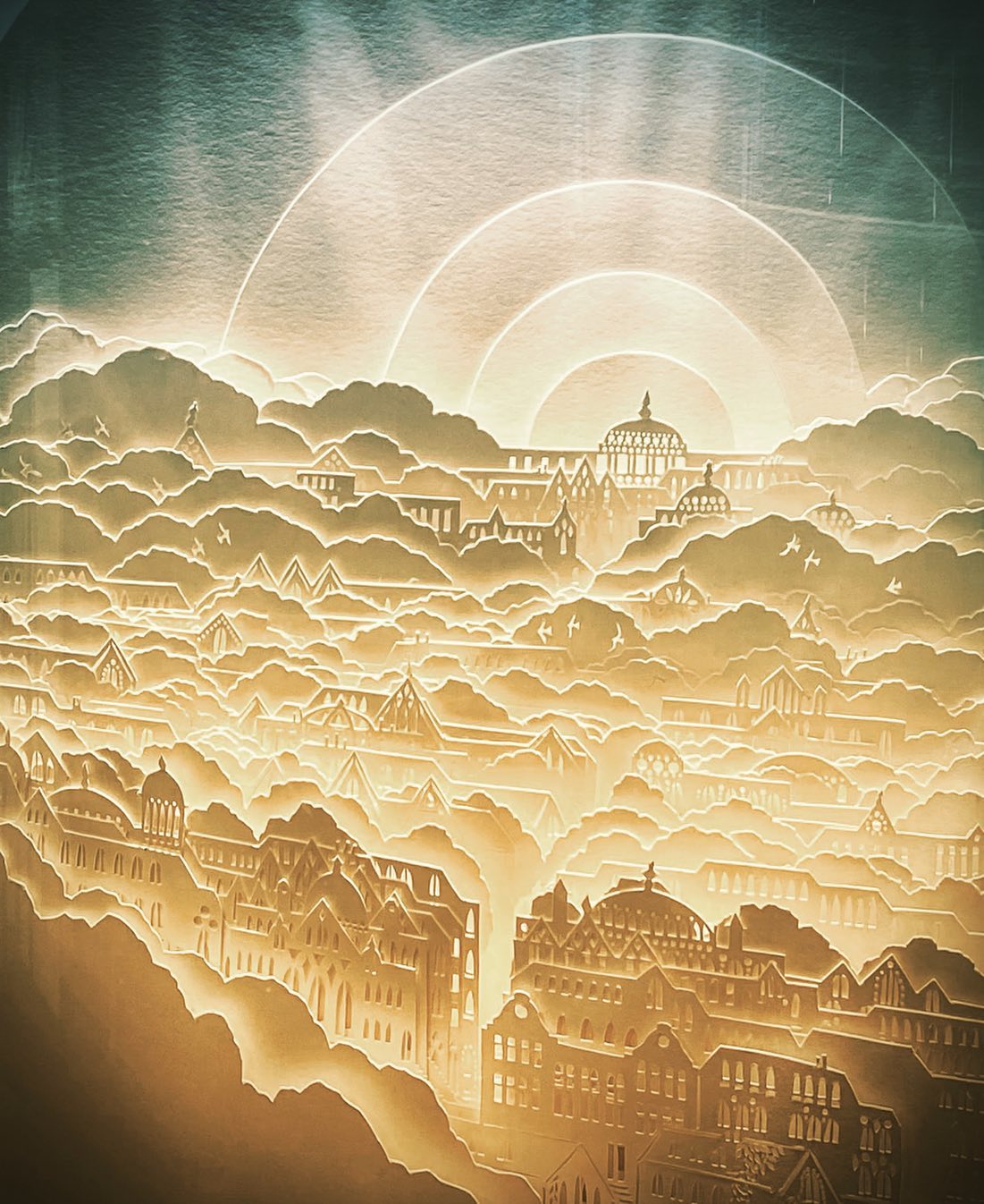 玩轉光影的紙雕城市!日本藝術家柴田あゆみ結合自然神性的絕美紙雕