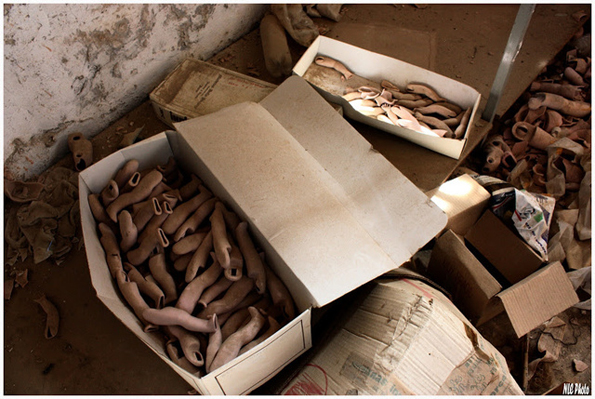 詭異中帶點悲傷的廢棄玩具工廠攝影集