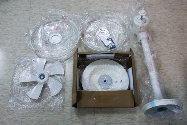 【生活玩物】超美型 ±0 直流變頻風扇，為了它我可以挑戰今夏不開冷氣！(挺)