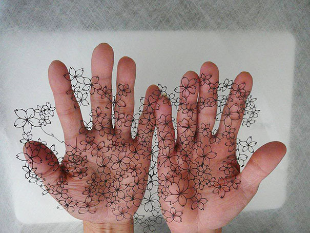 巧奪天工！用刀片切割出如鐵線般細緻的紙雕！