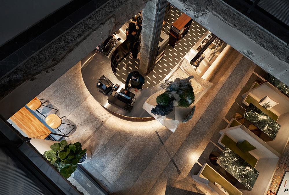 令人流連忘返的空間大改造!精選貫穿建築的四層樓天井、全球最佳咖啡廳等 3 大翻新建築