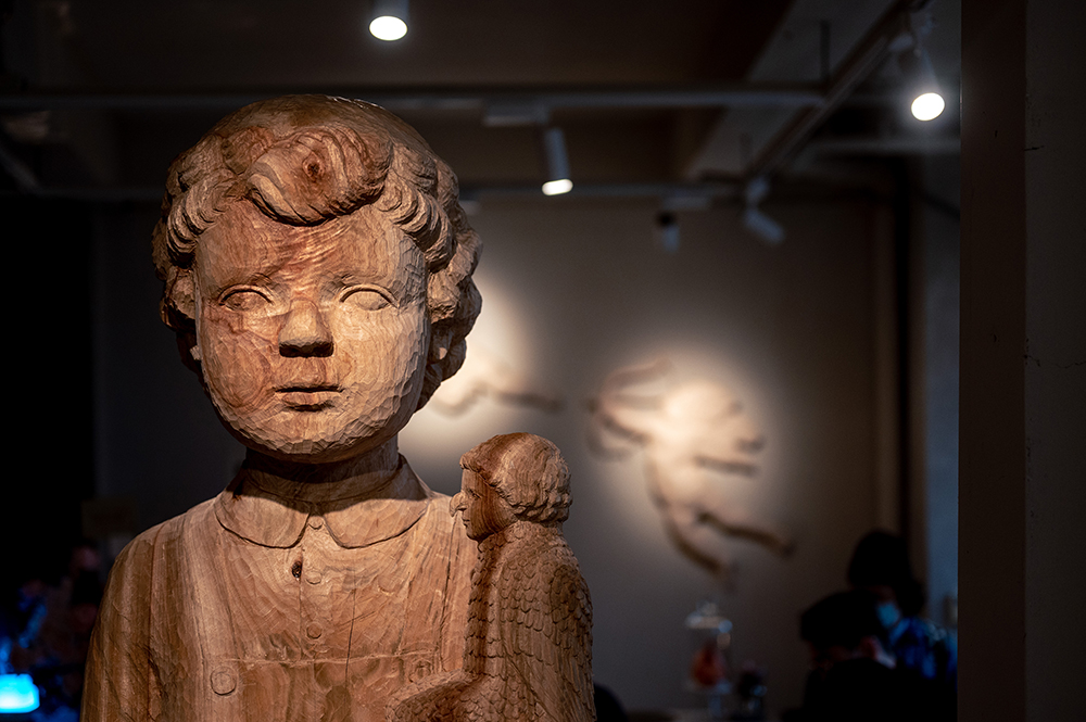 老宅新生成藝術秘境！內湖「伊日後樂園BACK_Y」雙展亮相、戶外植栽打造詩意庭園