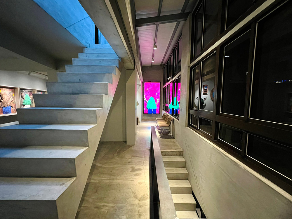 老宅新生成藝術秘境！內湖「伊日後樂園BACK_Y」雙展亮相、戶外植栽打造詩意庭園