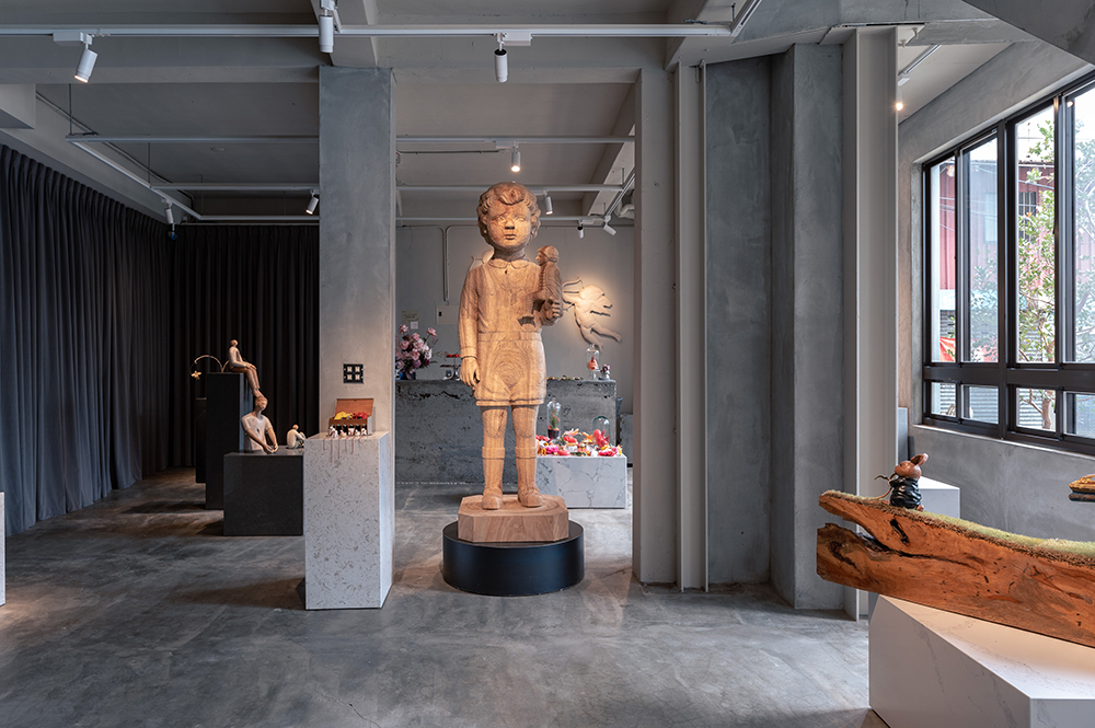 老宅新生成藝術秘境！內湖「伊日後樂園BACK_Y」雙展亮相、戶外植栽打造詩意庭園