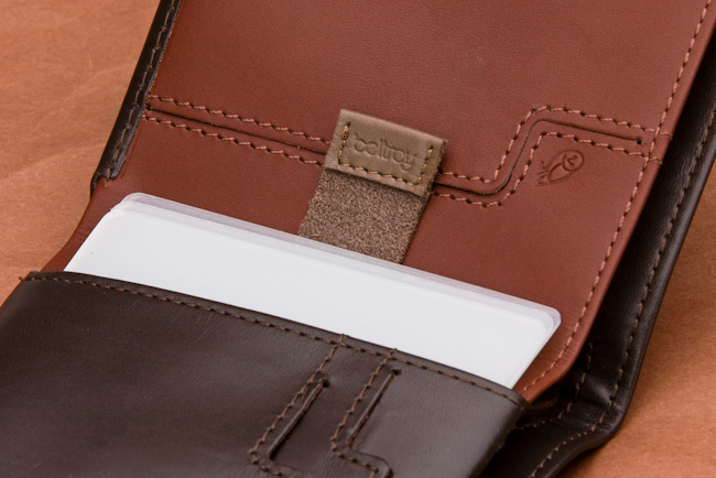 【加碼玩物】Bellroy 旅行護照皮夾,不只裝護照、更裝你的型男風範