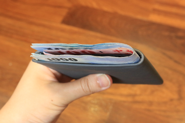 【加碼玩物】Bellroy 旅行護照皮夾,不只裝護照、更裝你的型男風範