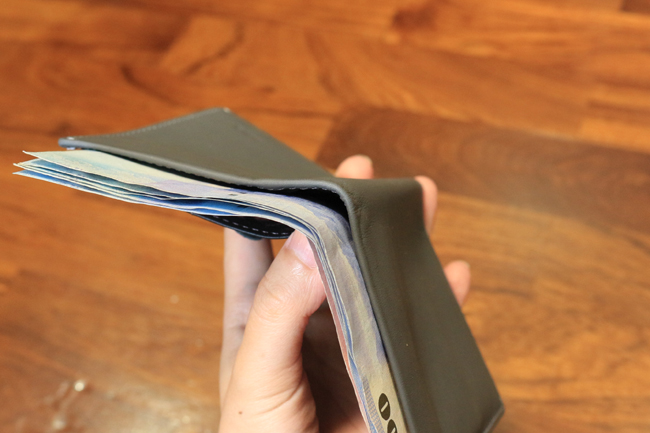 【加碼玩物】Bellroy 旅行護照皮夾,不只裝護照、更裝你的型男風範