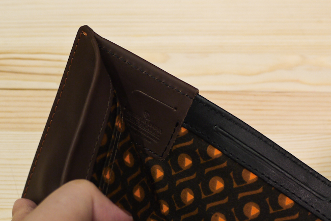 【加碼玩物】Bellroy 旅行護照皮夾,不只裝護照、更裝你的型男風範