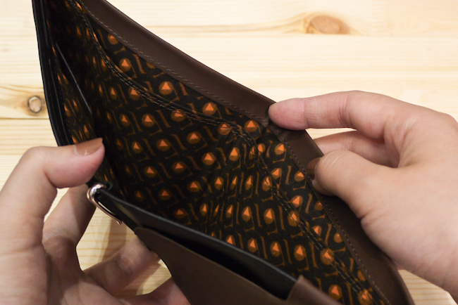 【加碼玩物】Bellroy 旅行護照皮夾,不只裝護照、更裝你的型男風範