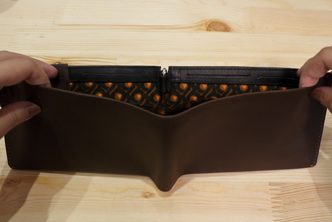 【加碼玩物】Bellroy 旅行護照皮夾,不只裝護照、更裝你的型男風範