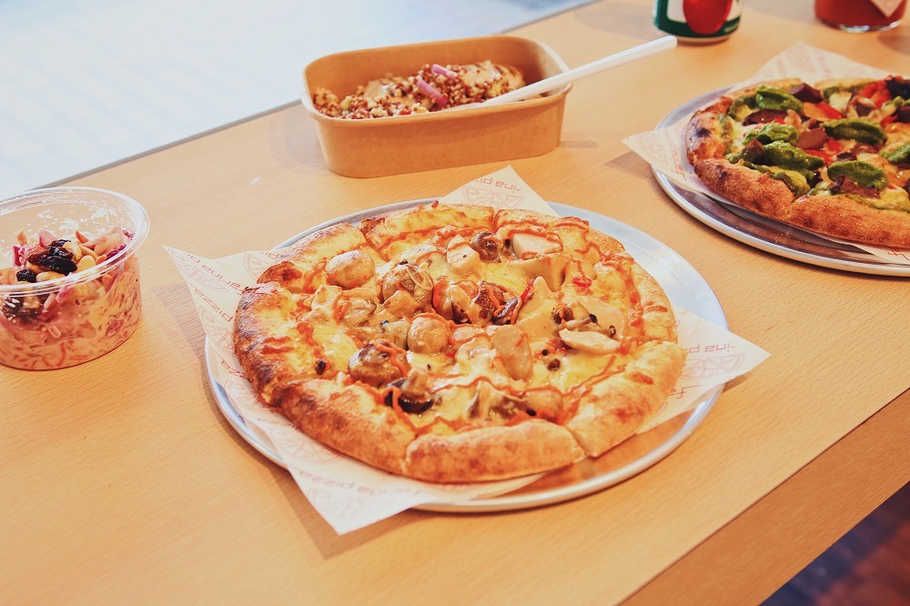 永和社區美食「Farina Pizza法里娜披薩」！三位法料主廚打造平價美味披薩餐點