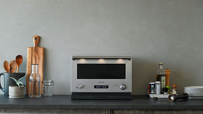 BALMUDA The Range 微波爐烤箱，六種操作模式熱熱吃美食