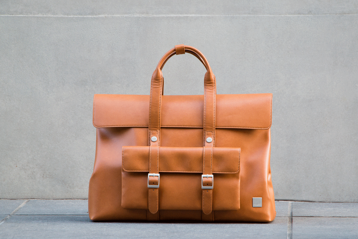 設計控的氣場撐起來!Moshi Treya 英倫風超輕量皮革劍橋包