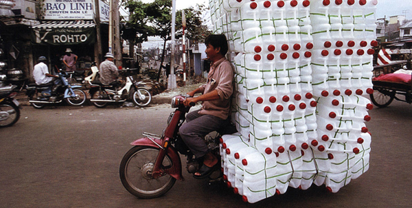 有夠超載！越南機車族的日常攝影集