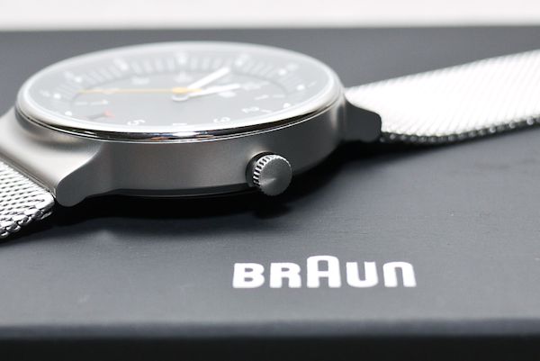 【生活玩物】不只刮得一臉好鬍子，德國百靈男款石英錶