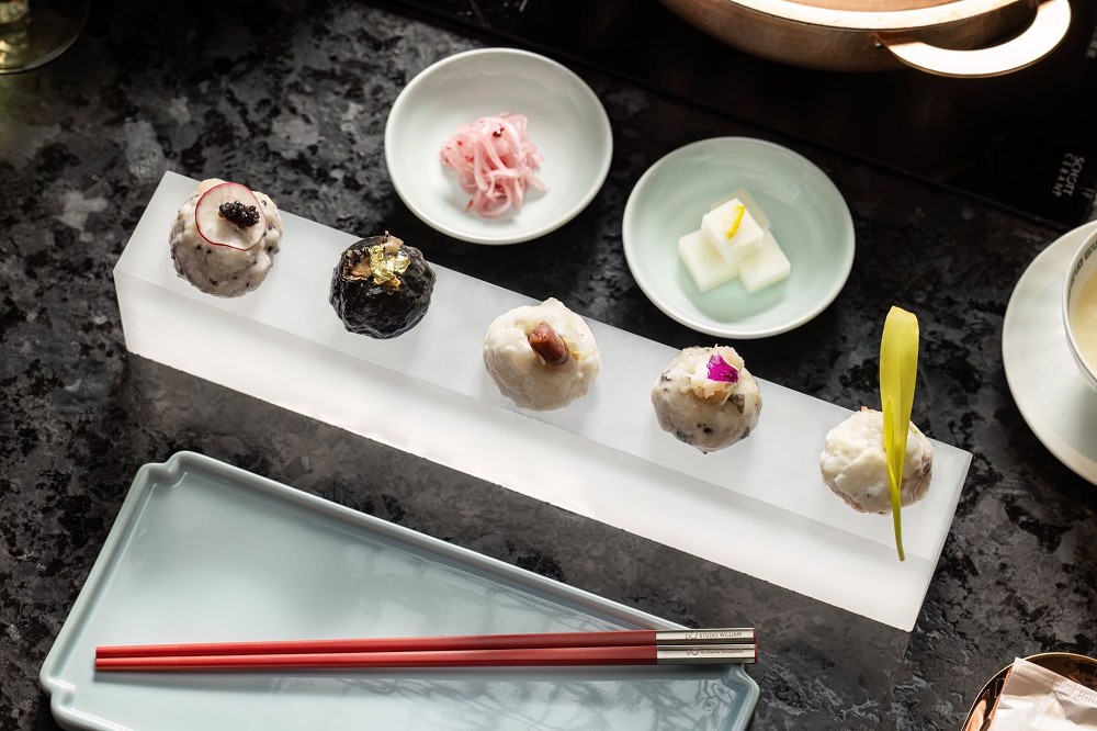 大直NOKE「明粵」粵式火鍋 !隈研吾以岩岸海蝕洞意象打造餐飲空間