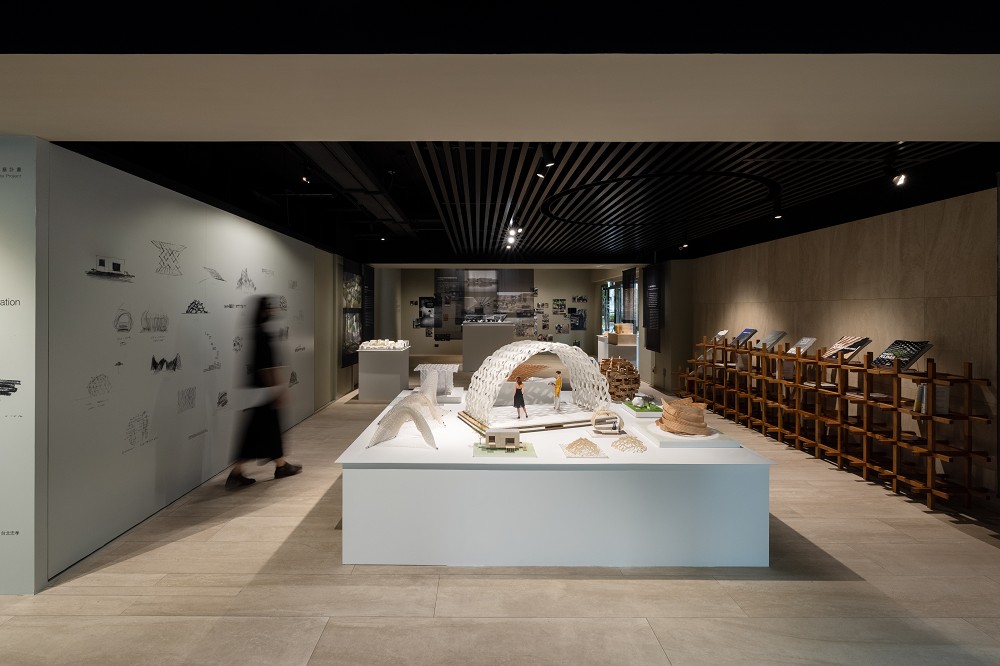 忠泰美術館《場域・啟發—隈研吾展》亮點!摺箱茶室、4大設計關鍵字、17件建築模型