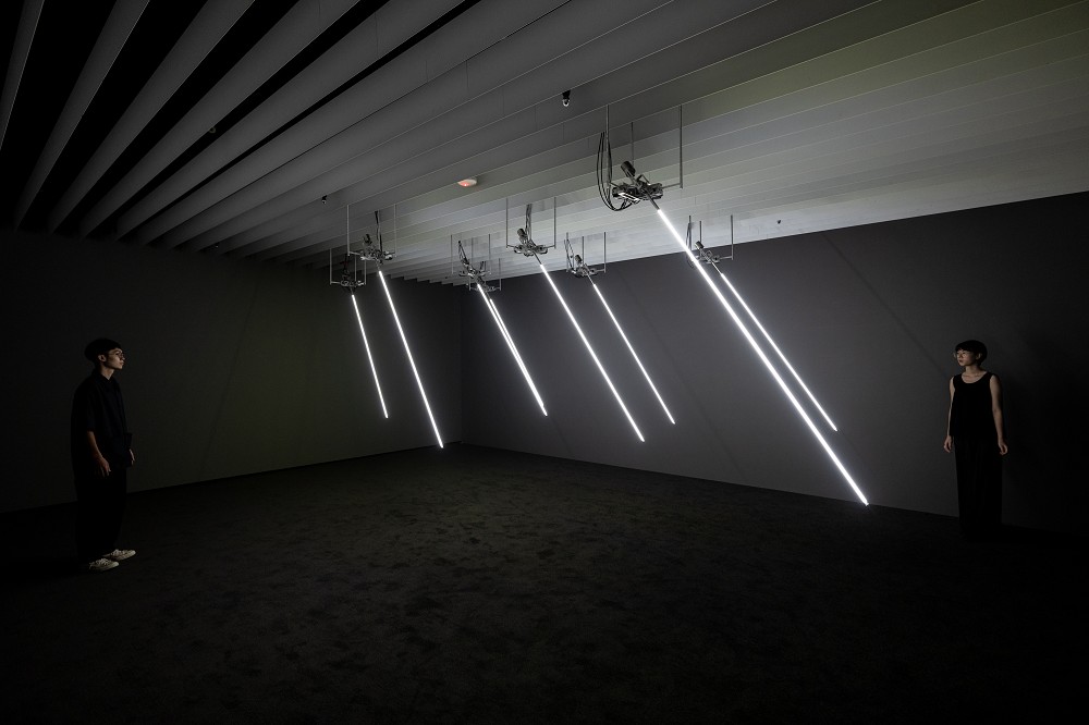 忠泰美術館《未來的生命，未來的你》亮點！15件作品聚焦AI數位、機器與賽博格3大主題