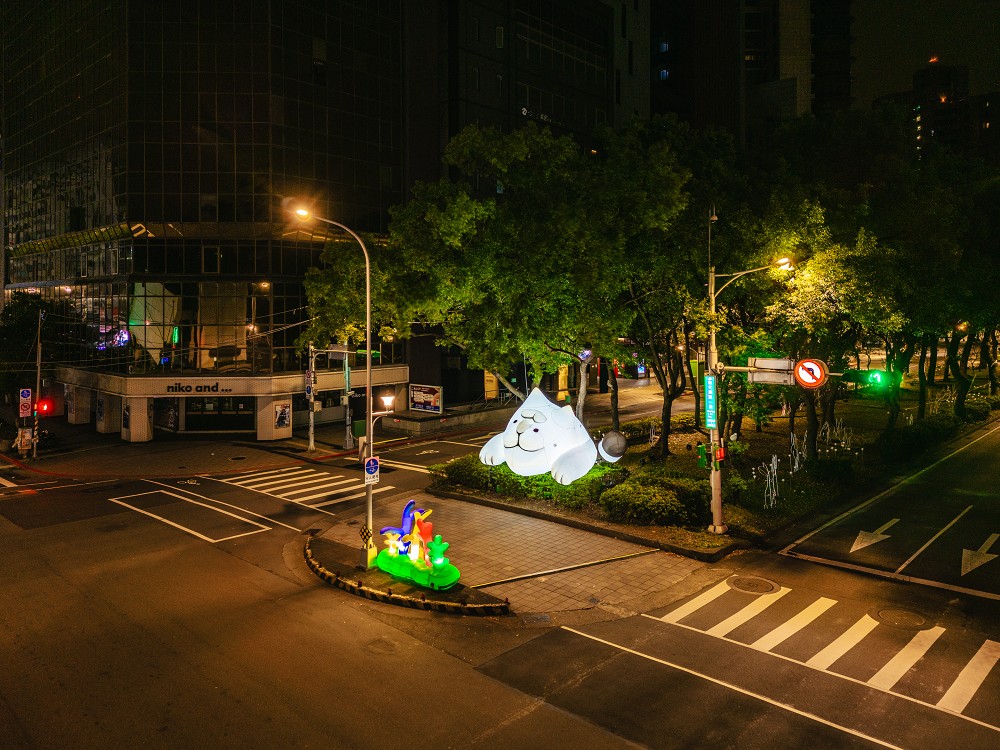 2023台灣燈會「光展區」亮點！兔子洞、光兔、彩虹教堂等16組作品點亮台北東區