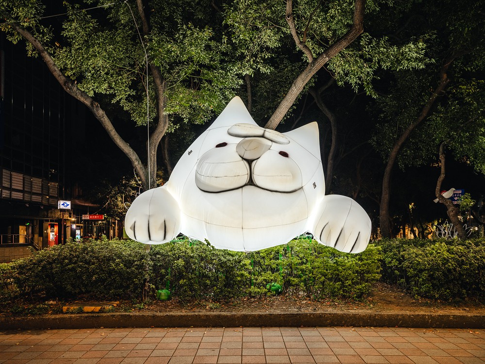 2023台灣燈會「光展區」亮點！兔子洞、光兔、彩虹教堂等16組作品點亮台北東區