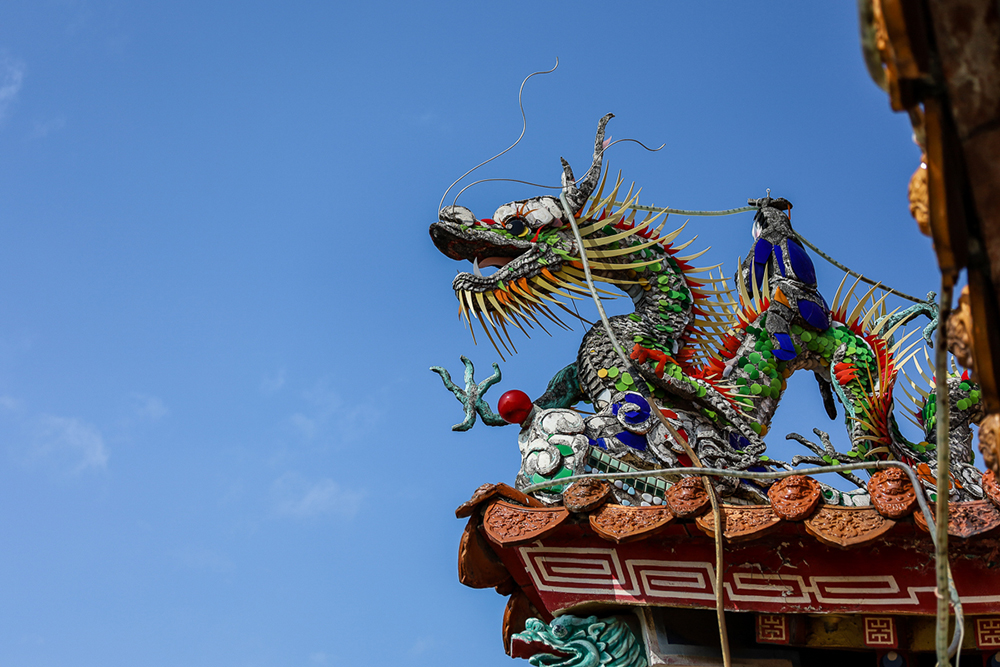 城隍廟裡藏著富士山畫！台灣設計展「城美館」將嘉義宮廟化身美術館大展百餘年工藝