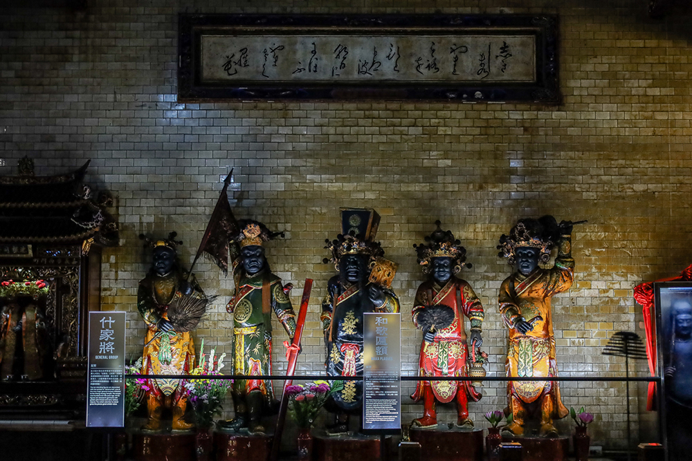 城隍廟裡藏著富士山畫！台灣設計展「城美館」將嘉義宮廟化身美術館大展百餘年工藝