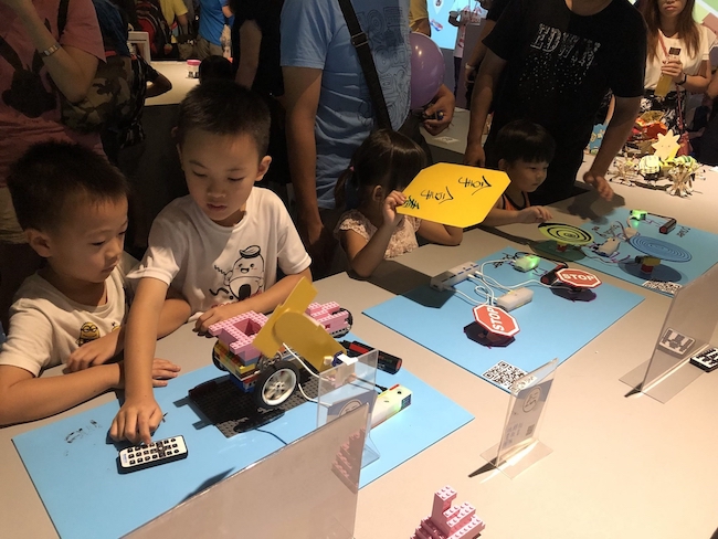 從實作中學習！讓樂高積木變成更好玩的教育玩具「 cubePia智慧科技方塊」