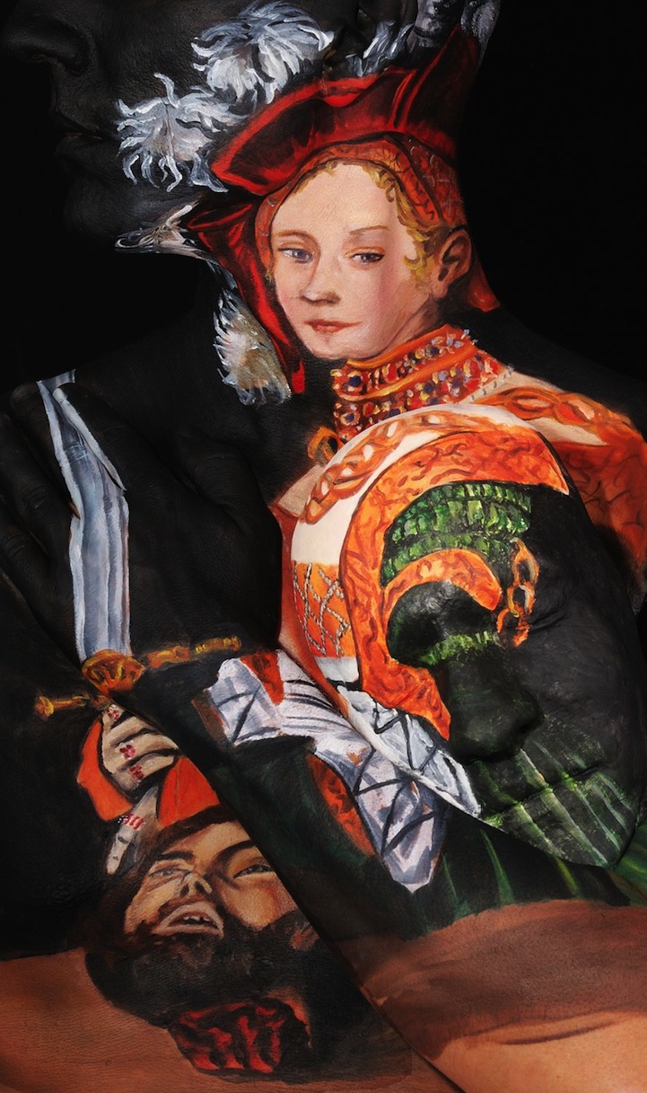 融合在背景中的仿名畫錯視人體彩繪