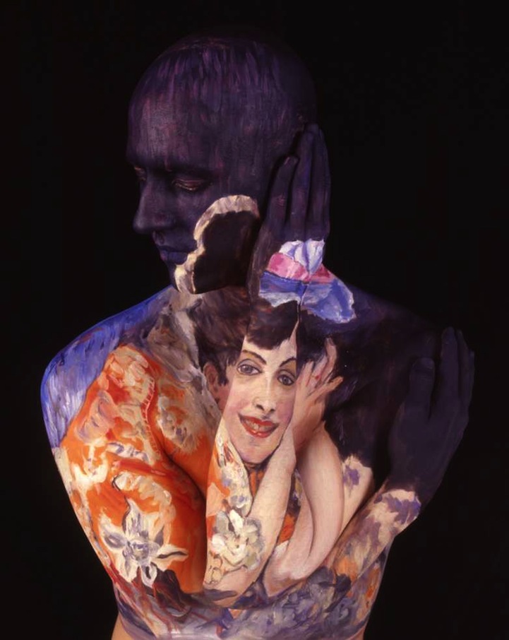 融合在背景中的仿名畫錯視人體彩繪