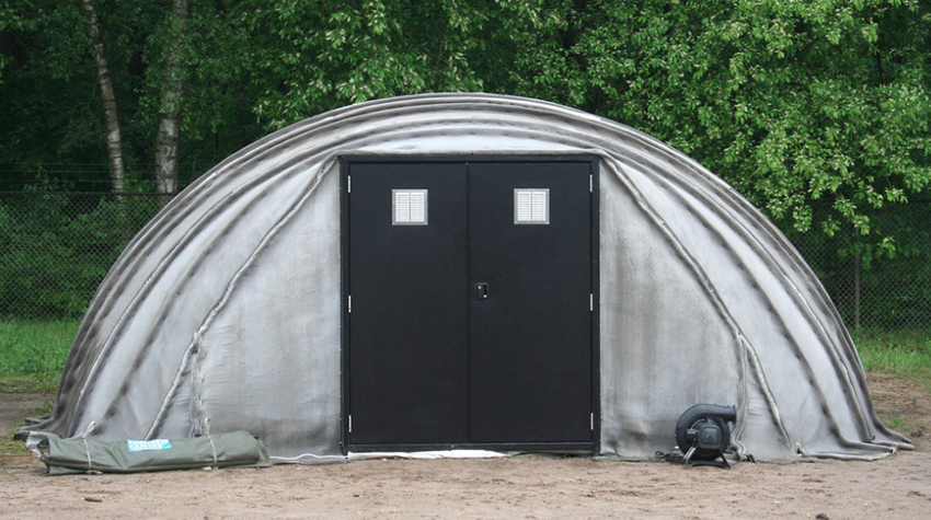 24 小時蓋好房子的水泥帆布